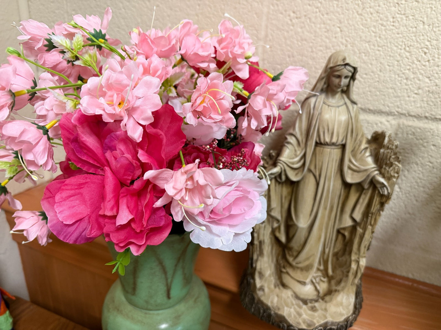 Our Lady of Grace 14.25" Carved Finish Garden Statue, New #RM-62-R2