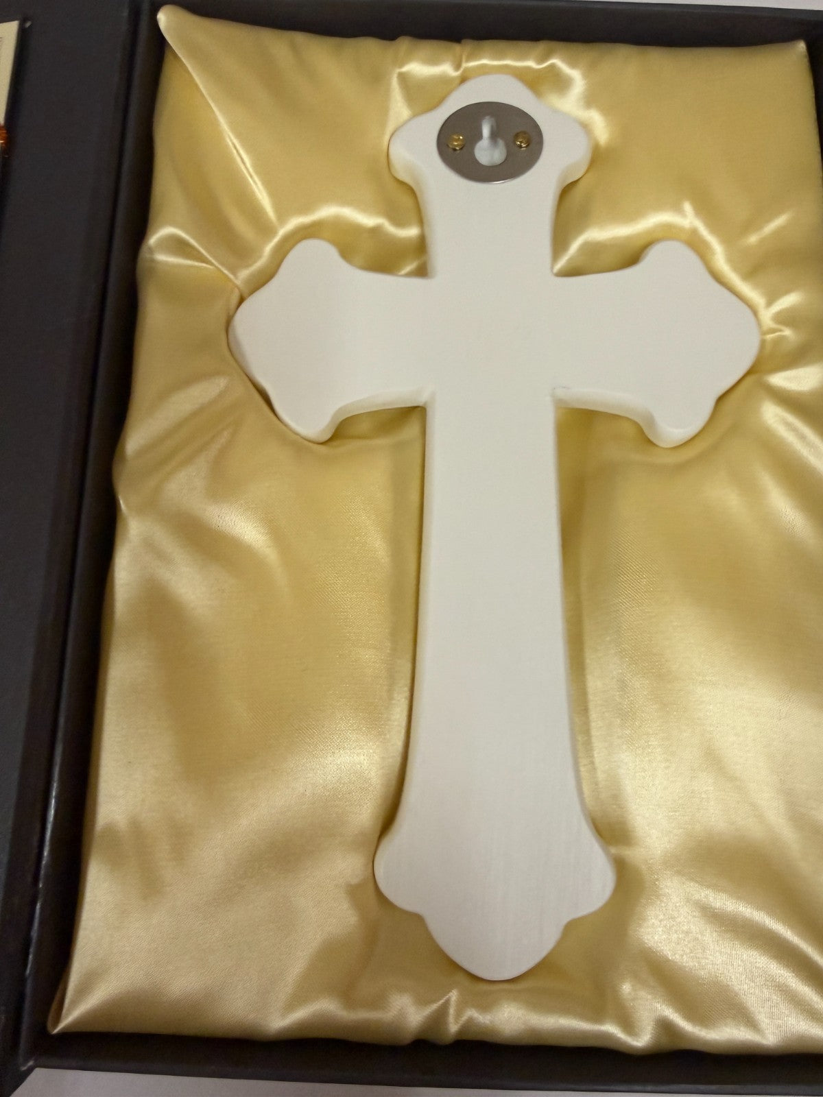 Off-White Graduation Gift Box Cross by Tomaso, New #AB-147