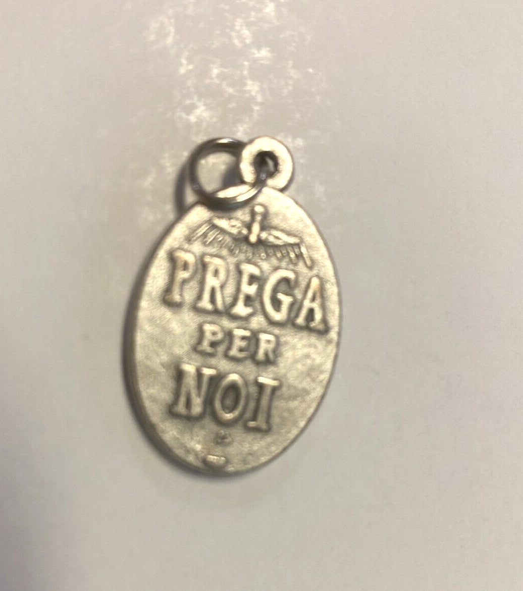Padre Pio Silver tone oval medal, New from Italy