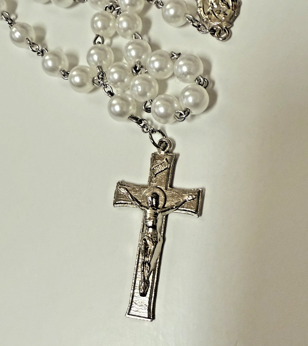 Faux White Pearl Rosary, with O. L. of Mount Carmel Medal, New #Gftshp-3