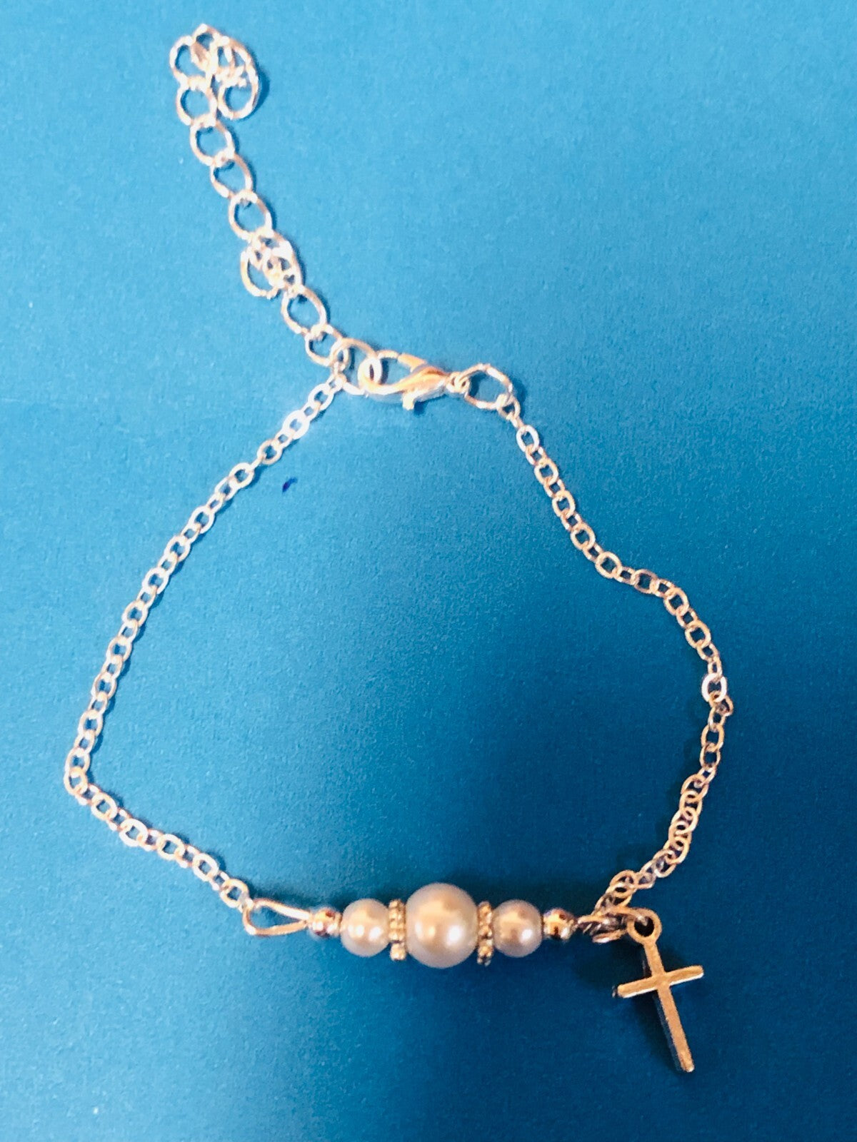 Children's Glass Pearl Bracelet with Cross Charm 7" Adjustable, New