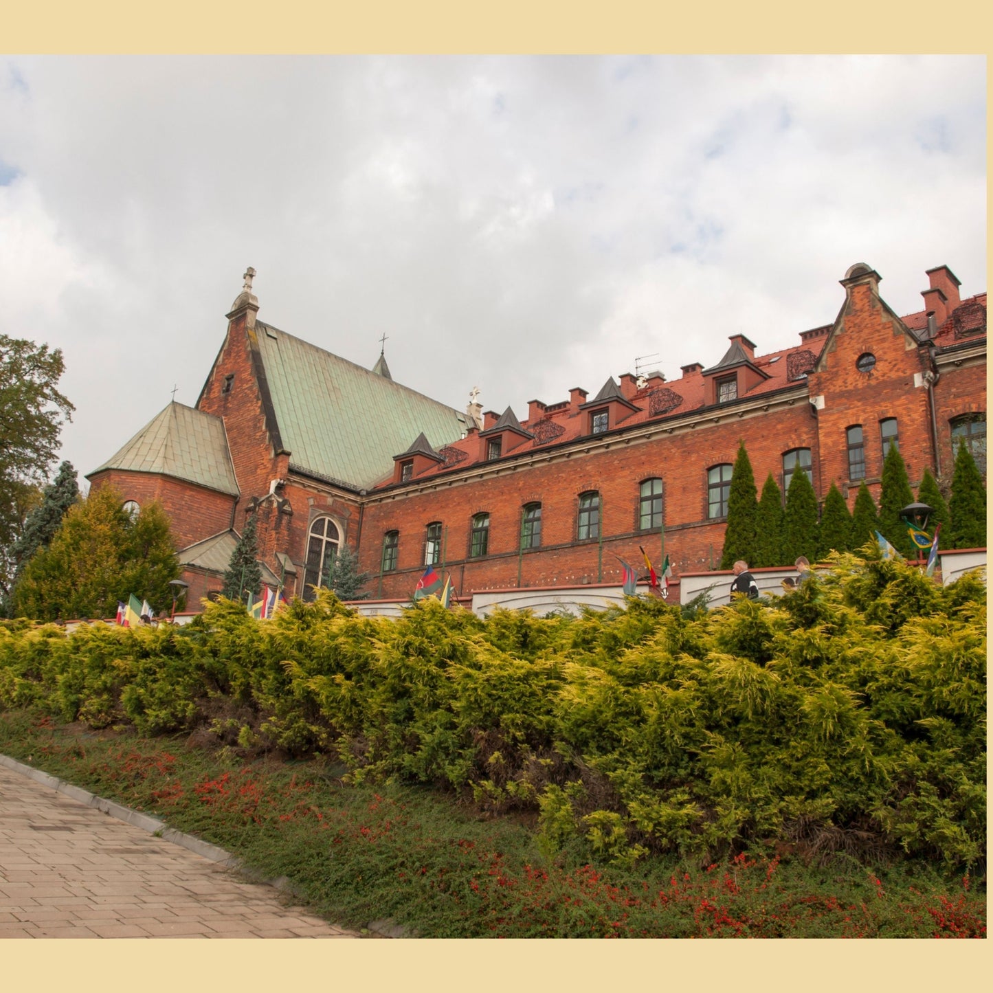 Saint Faustina and Divine Mercy DVD - Bob and Penny Lord