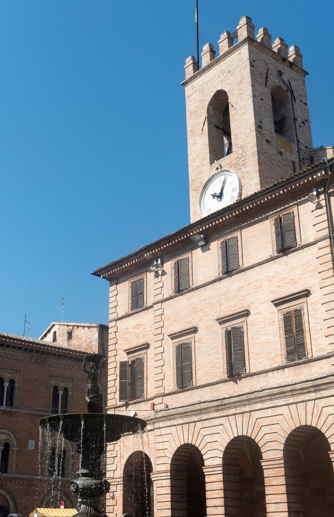 San José de Cupertino descarga de video - Bob and Penny Lord