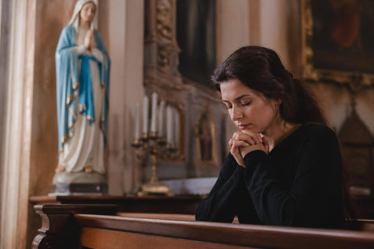 Holy Queen Prayer: History, Meaning & How to Pray It