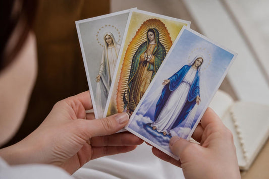 Marian Prayer Cards: History, Uses & Devotional Guide