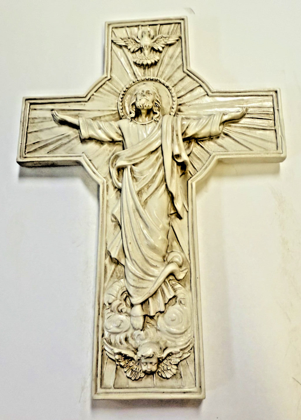 7.75-inch Risen Christ cross decorative collectible with detailed craftsmanship, ideal for religious or spiritual display.