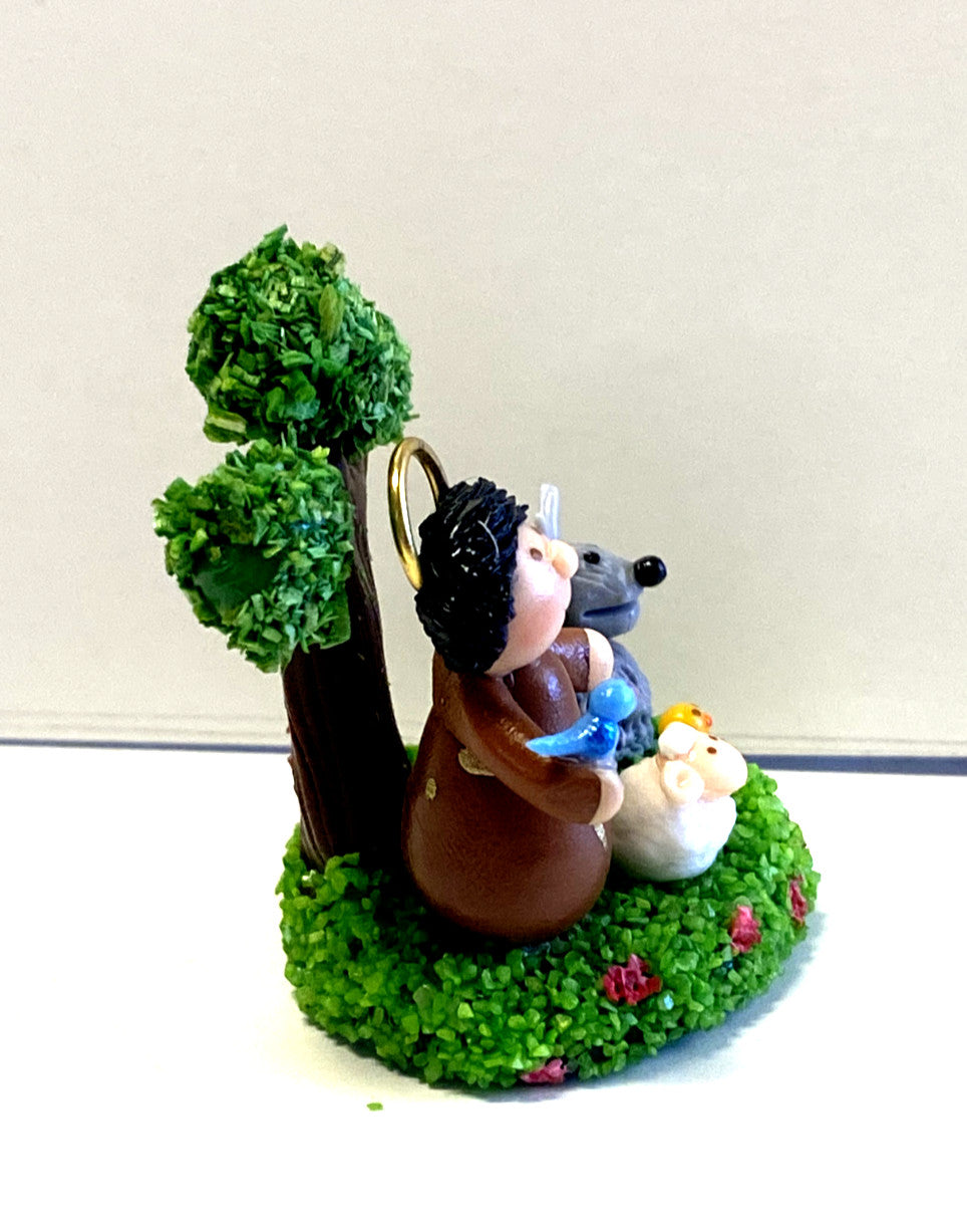 Small Saint Francis of Assisi miniature statue, 1.78 inches, Christian collectible from Bob and Penny Lord, made in Colombia.