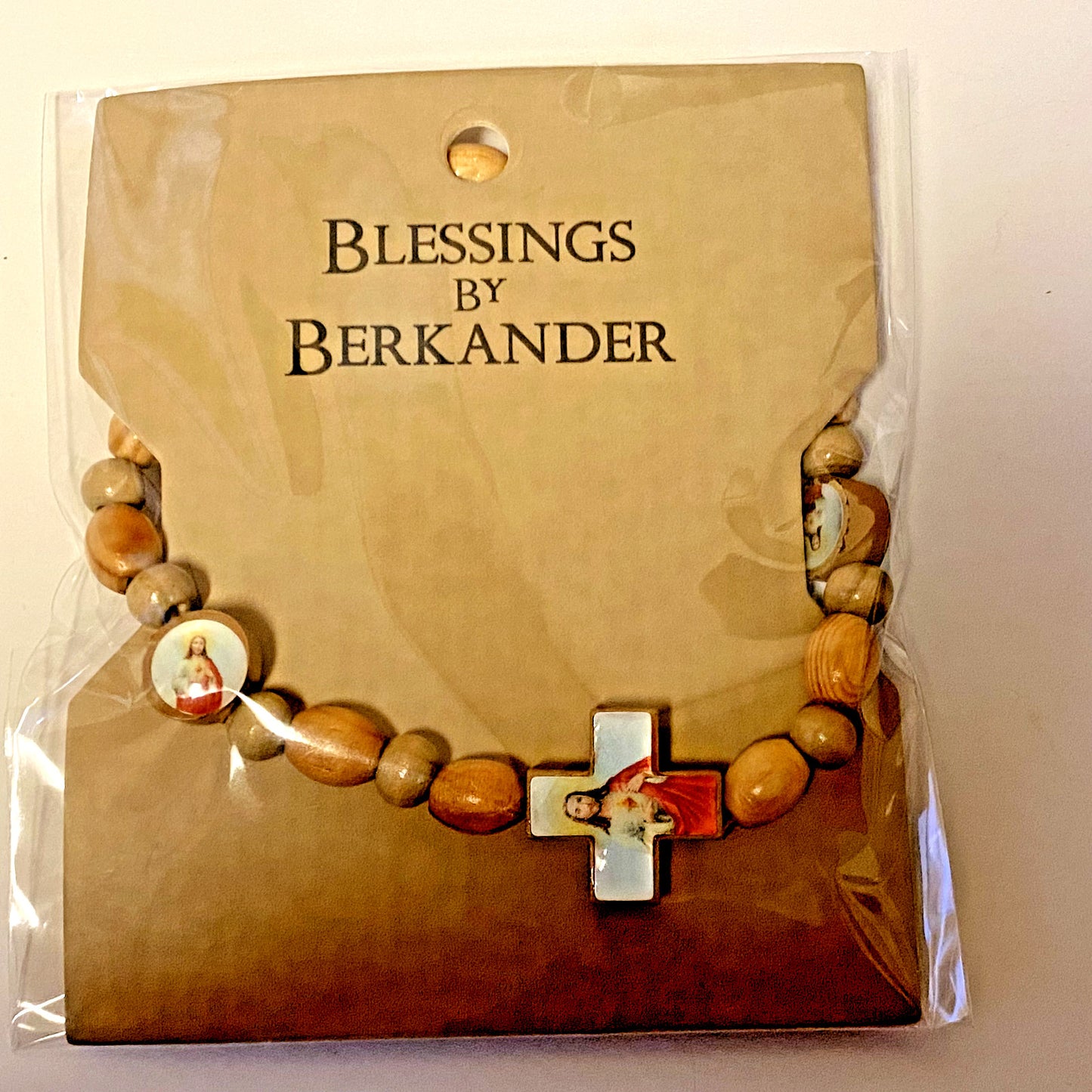 Sacred Heart of Jesus Wood Bead Bracelet, New #MD-079 - Journeys of Faith