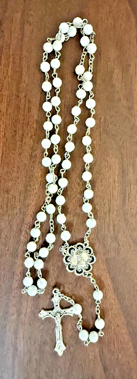 Our Lady of Fatima  Iridescent White Rosary, New Gftshp-70 - Journeys of Faith