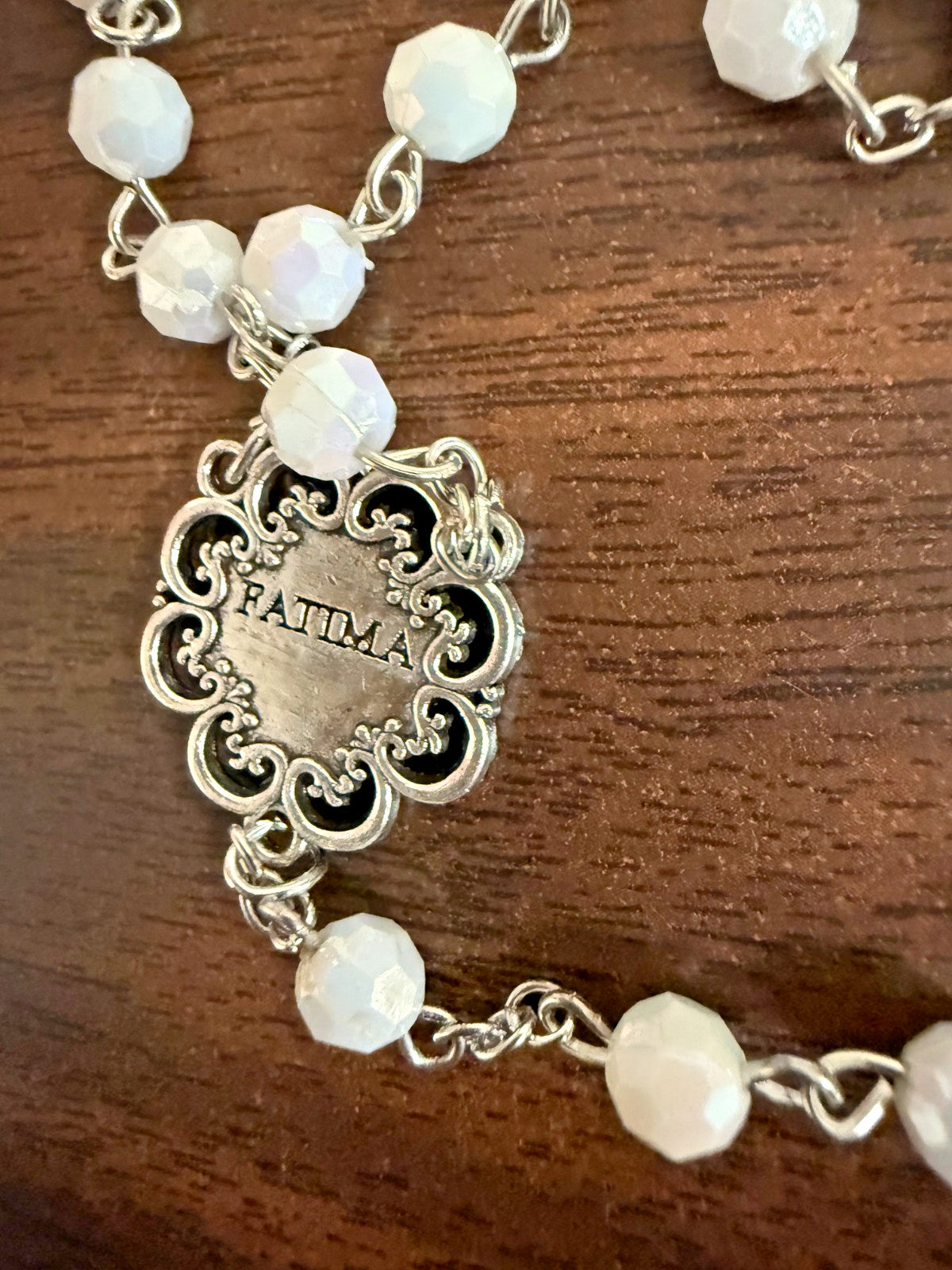 Our Lady of Fatima  Iridescent White Rosary, New Gftshp-70 - Journeys of Faith