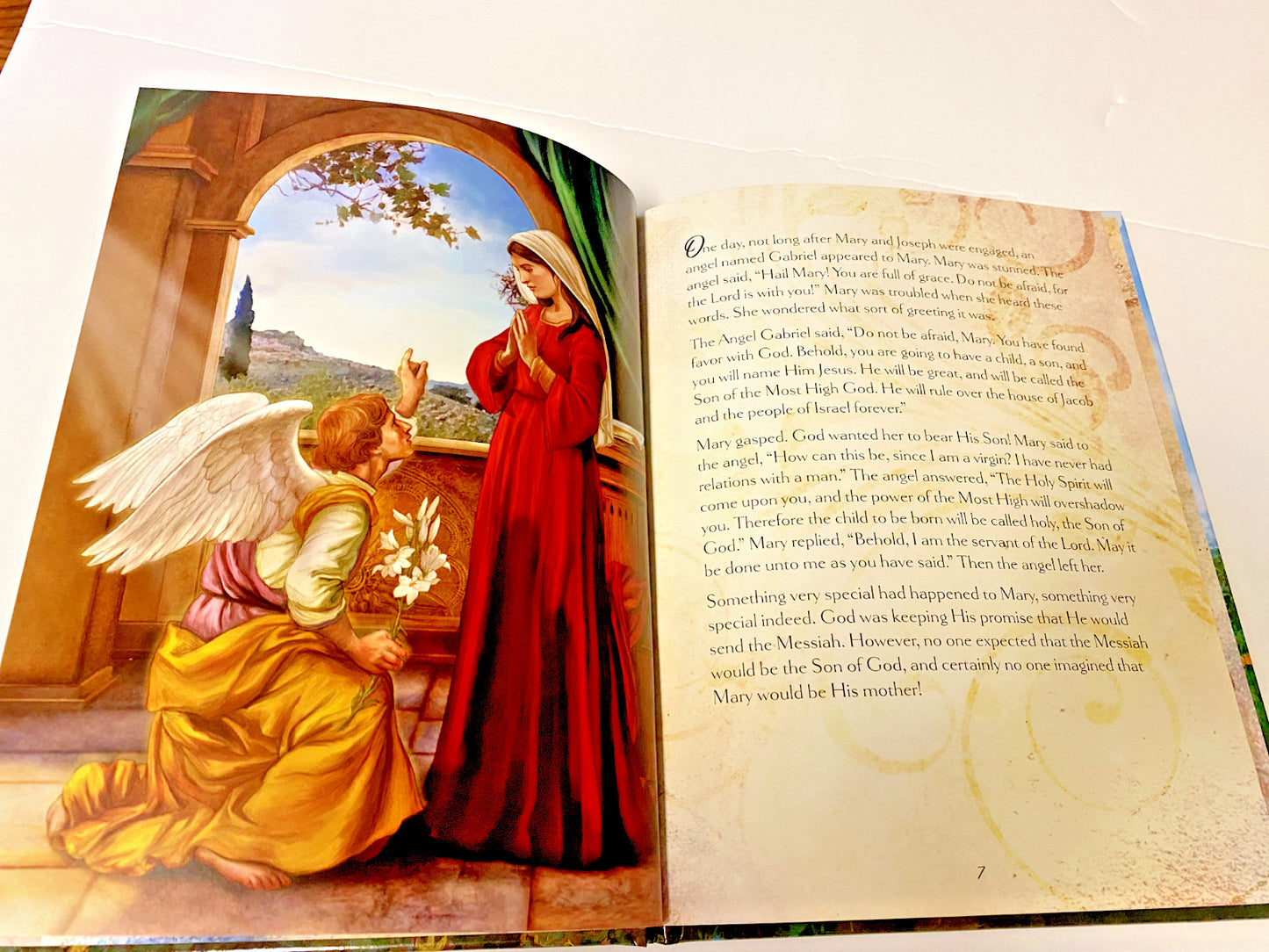 Children's Mary of Nazareth book by Bob and Penny Lord, Christian religious collectible with detailed illustrations.