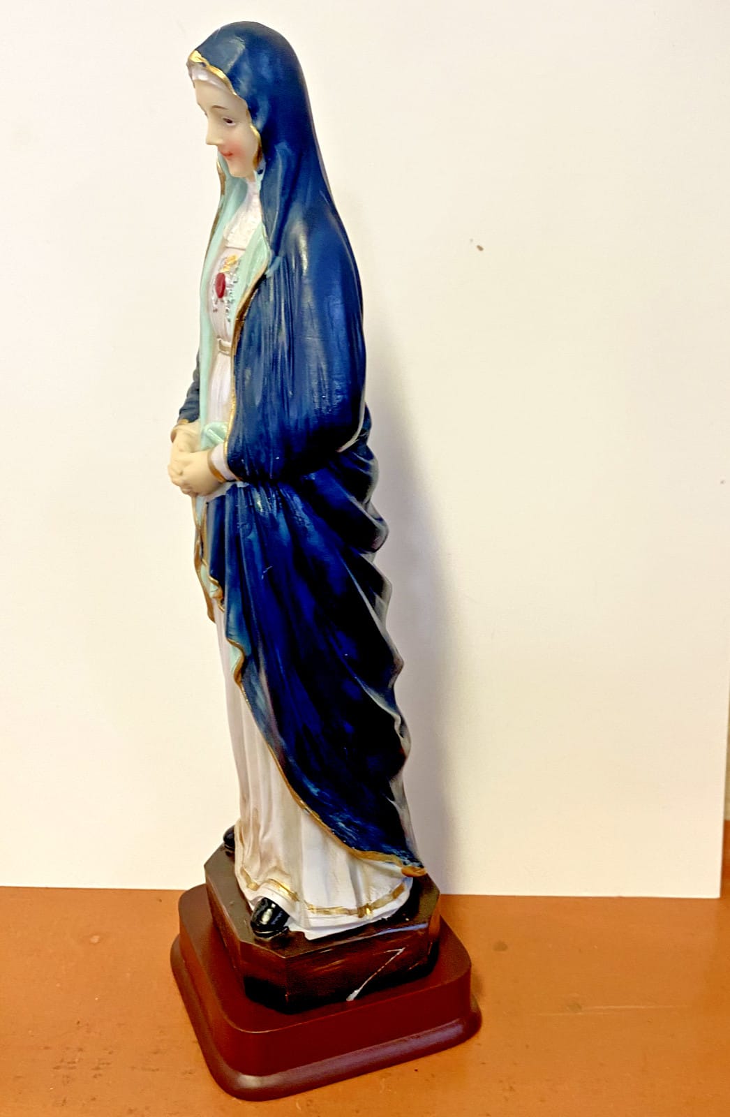 Sorrowful Blessed Mother 8.75" Resin Statue with Wood Base Bob and Penny Lord Journeys of Faith Collectibles:Religion & Spirituality:Christianity:Statues & Figures