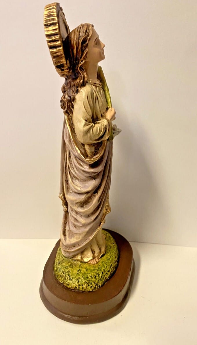 Saint Lucy Hand Painted 8 Inch Statue from Colombia Resin Plaster Bob and Penny Lord Journeys of Faith Collectibles:Religion & Spirituality:Christianity:Statues & Figures