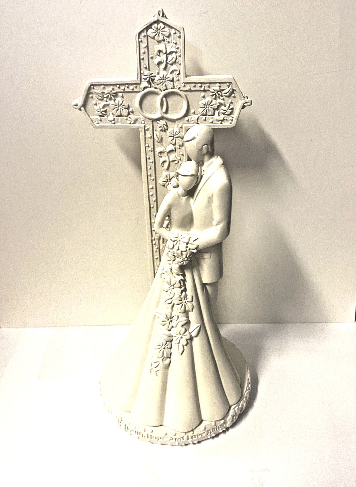 Avalon Gallery wedding figurine and cake topper set, 2-piece ceramic decor for wedding cakes, elegant home and garden wedding supply