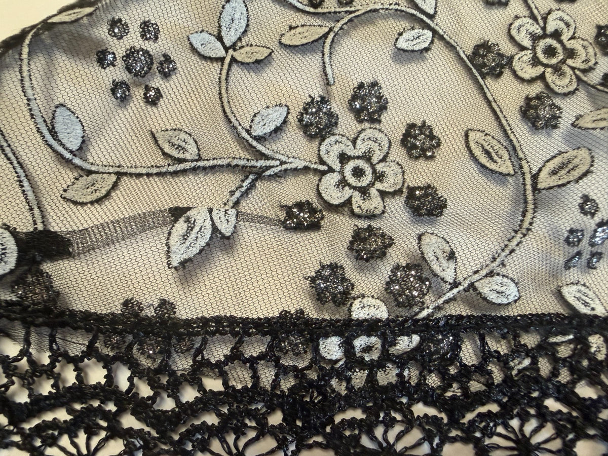 Women's  Black Lace with white accents, Church Veil, New #AB-454-R2