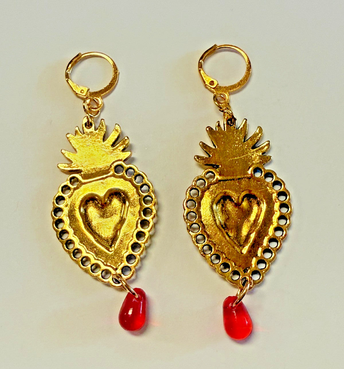 Sacred Heart Gold Tone Dangle Earrings, New #Gftshp-126 - Journeys of Faith