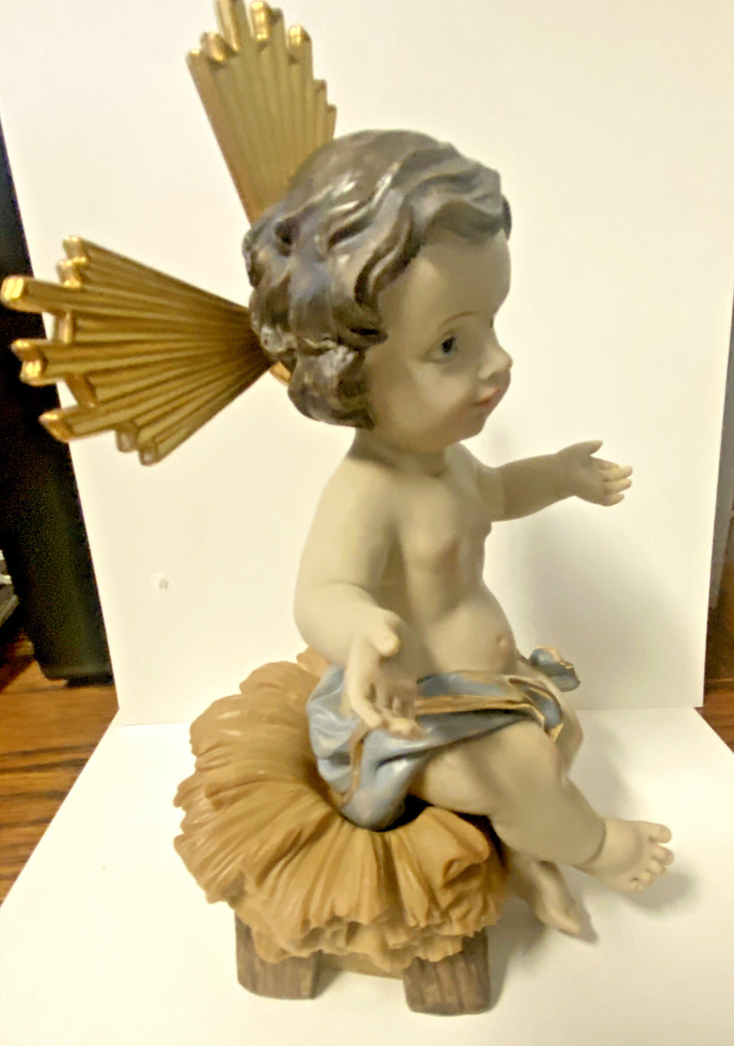 Sitting Infant Jesus in the manger 7"  Statue, New #AB-181