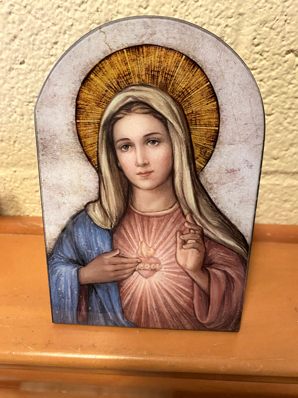 Immaculate Heart of Mary Arched 7" Plaque, New - Journeys of Faith