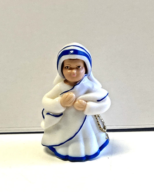 Miniature Saint Mother Teresa of Calcutta statue, 1.75 inches, Christian collectible from Colombia, by Bob and Penny Lord.