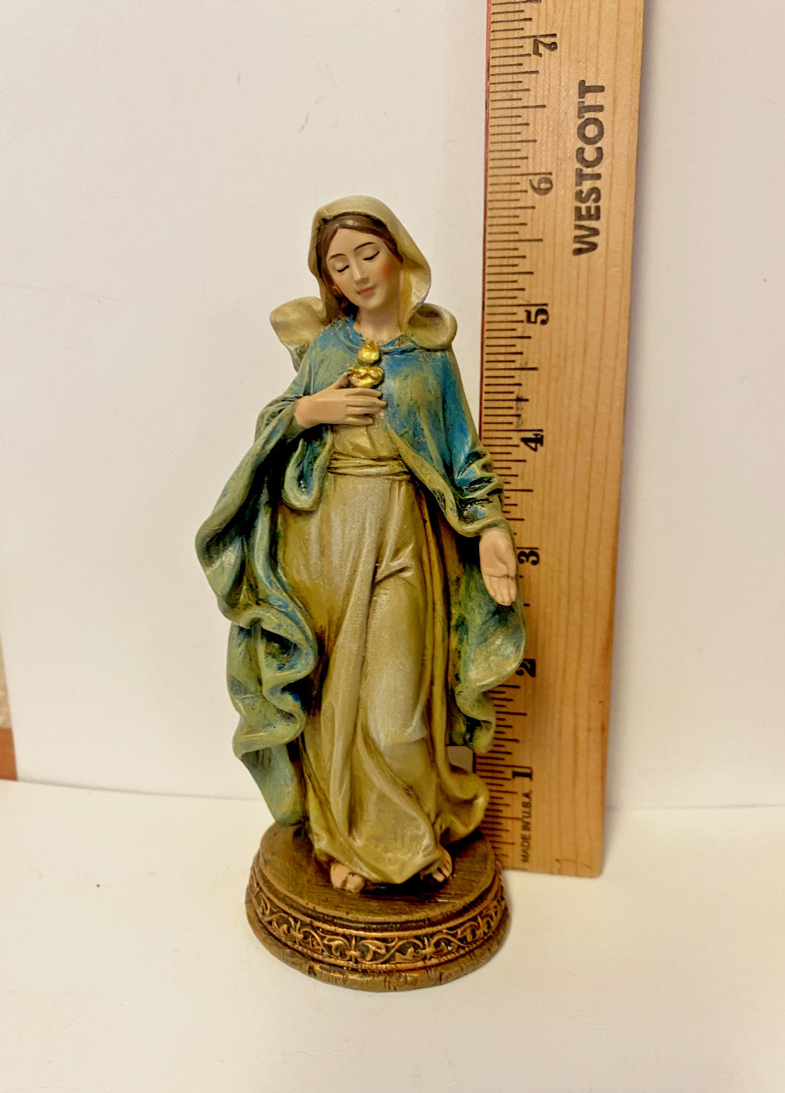 Immaculate Heart of Mary 6-inch religious statue by Bob and Penny Lord, depicting Mary with a serene expression and detailed features.