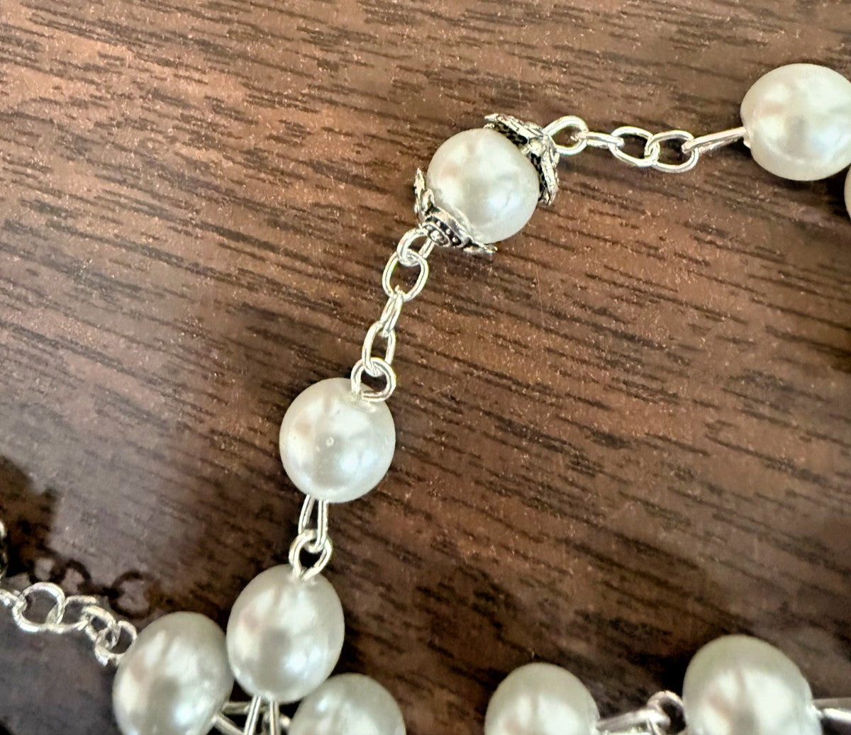 Blessed  Mother with Child White Pearl Cameo Rosary,  New Gftshp-66 - Journeys of Faith