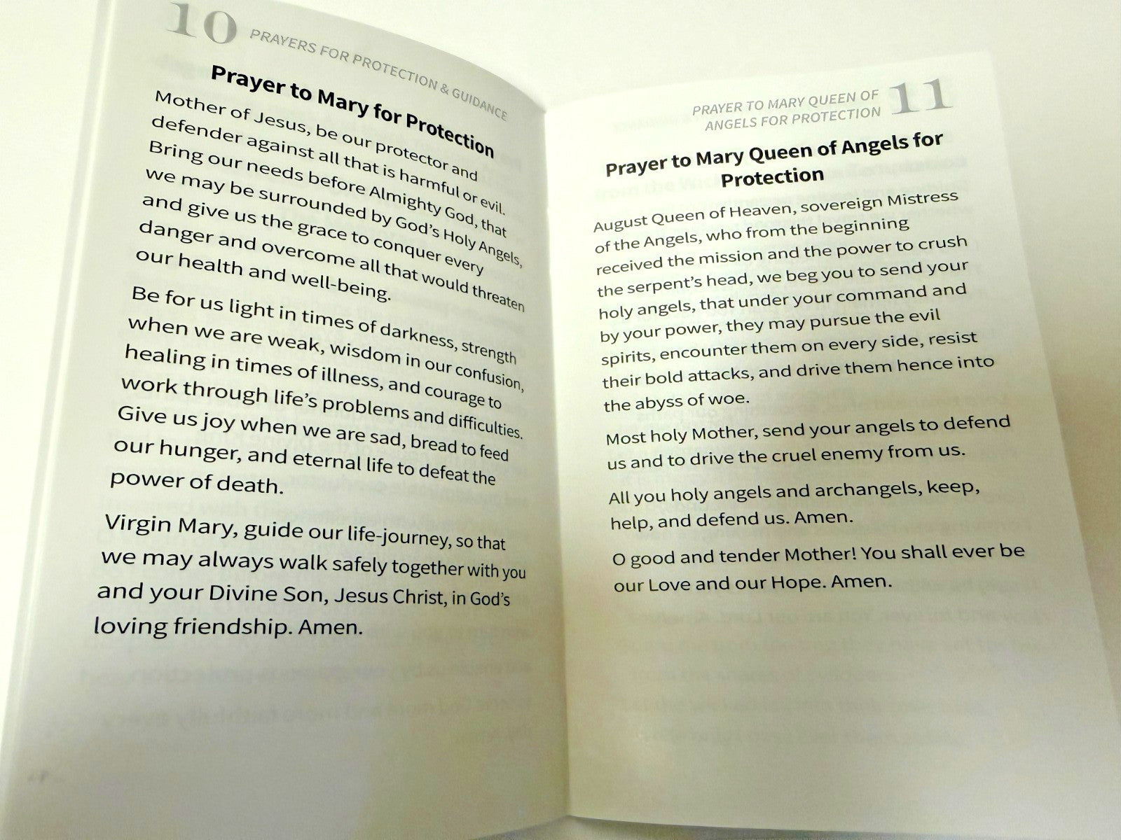 Prayers for Protection & Guidance Pocket Prayer Booklet. New #AB-413-R2 - Journeys of Faith