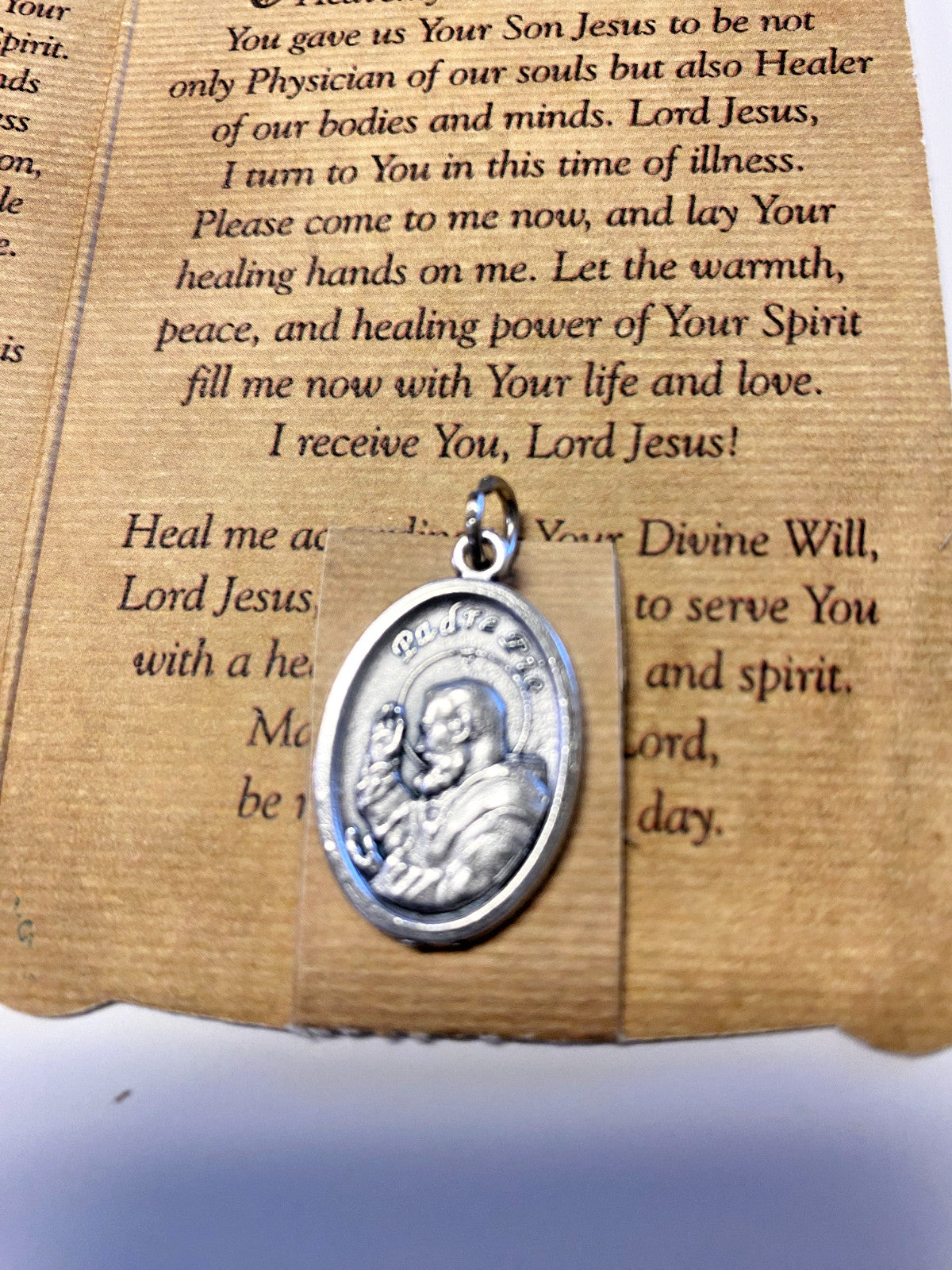 Saint Padre Pio (Patron of Healing) Prayer Card with Medal, New