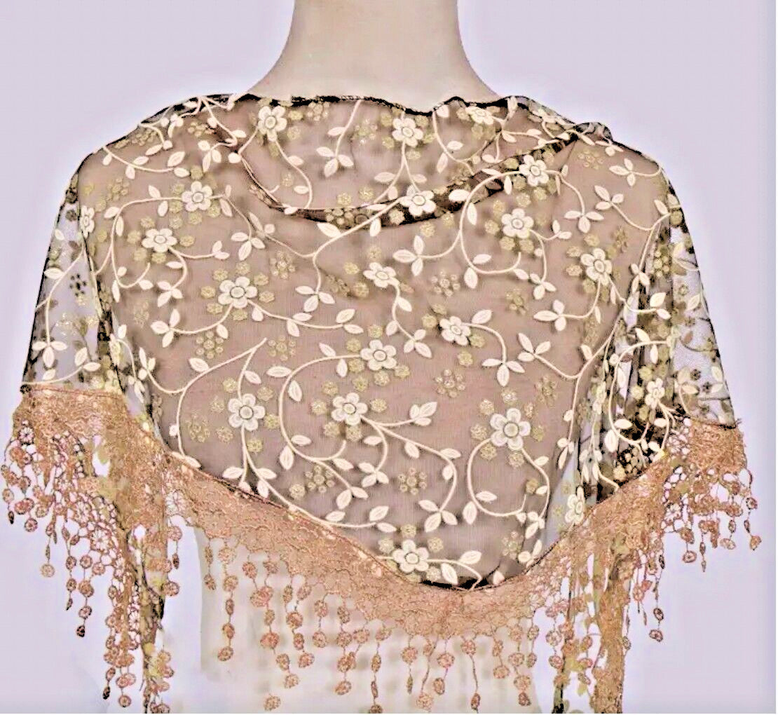 Women's brown lace church veil, elegant accessory with delicate lace detailing, suitable for religious or special occasions.