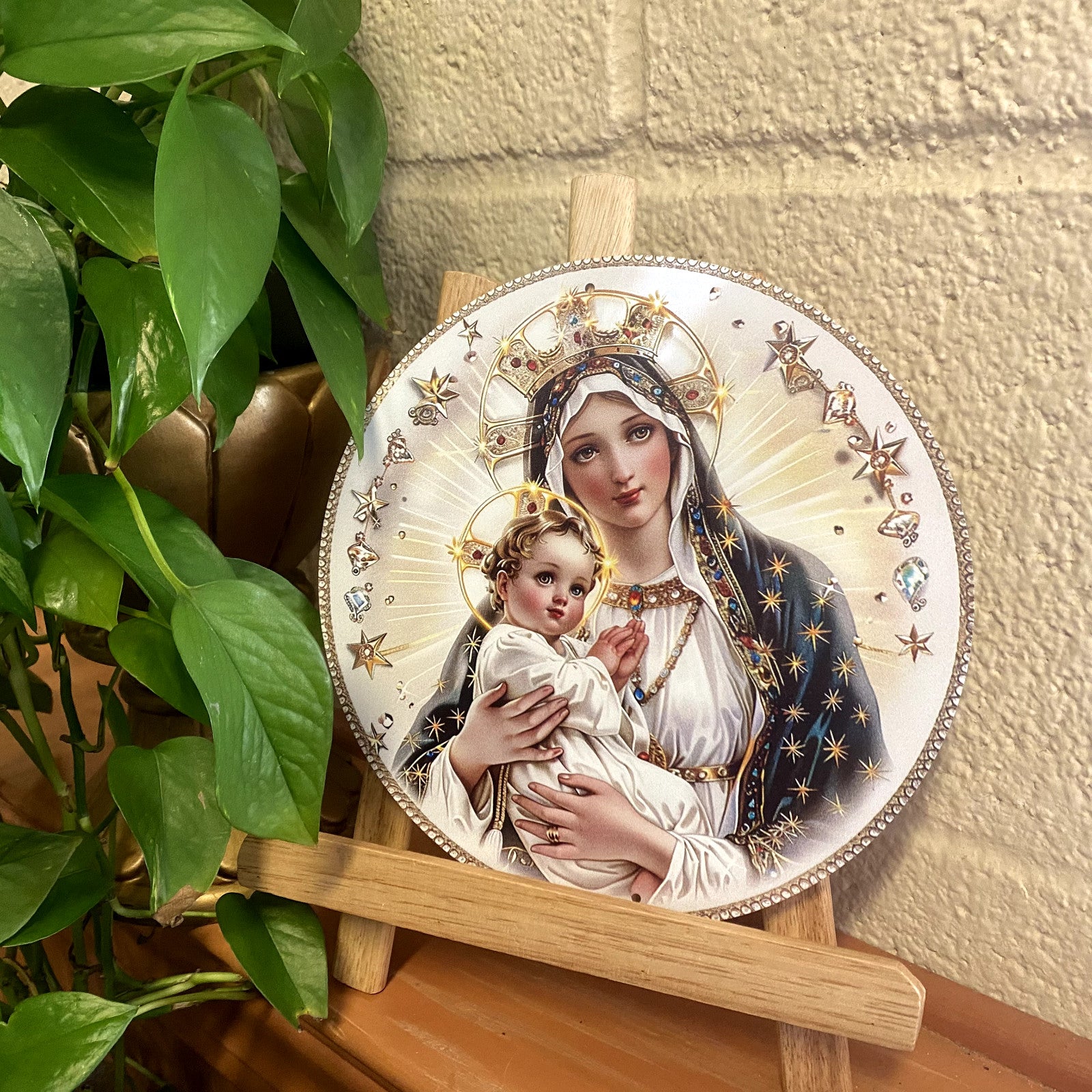 Aluminum 8-inch round religious print of Mother Mary with Child by Bob and Penny Lord Journeys of Faith, Christian spirituality collectible.
