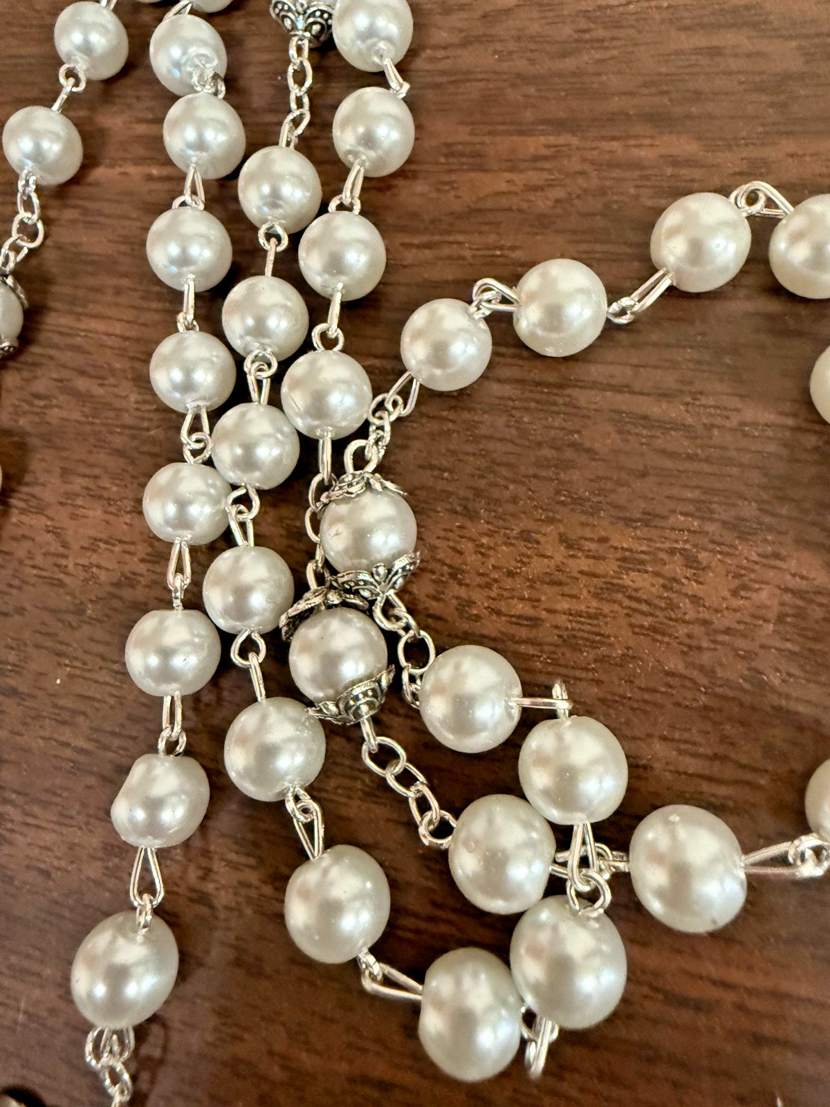 Blessed  Mother with Child White Pearl Cameo Rosary,  New Gftshp-66 - Journeys of Faith