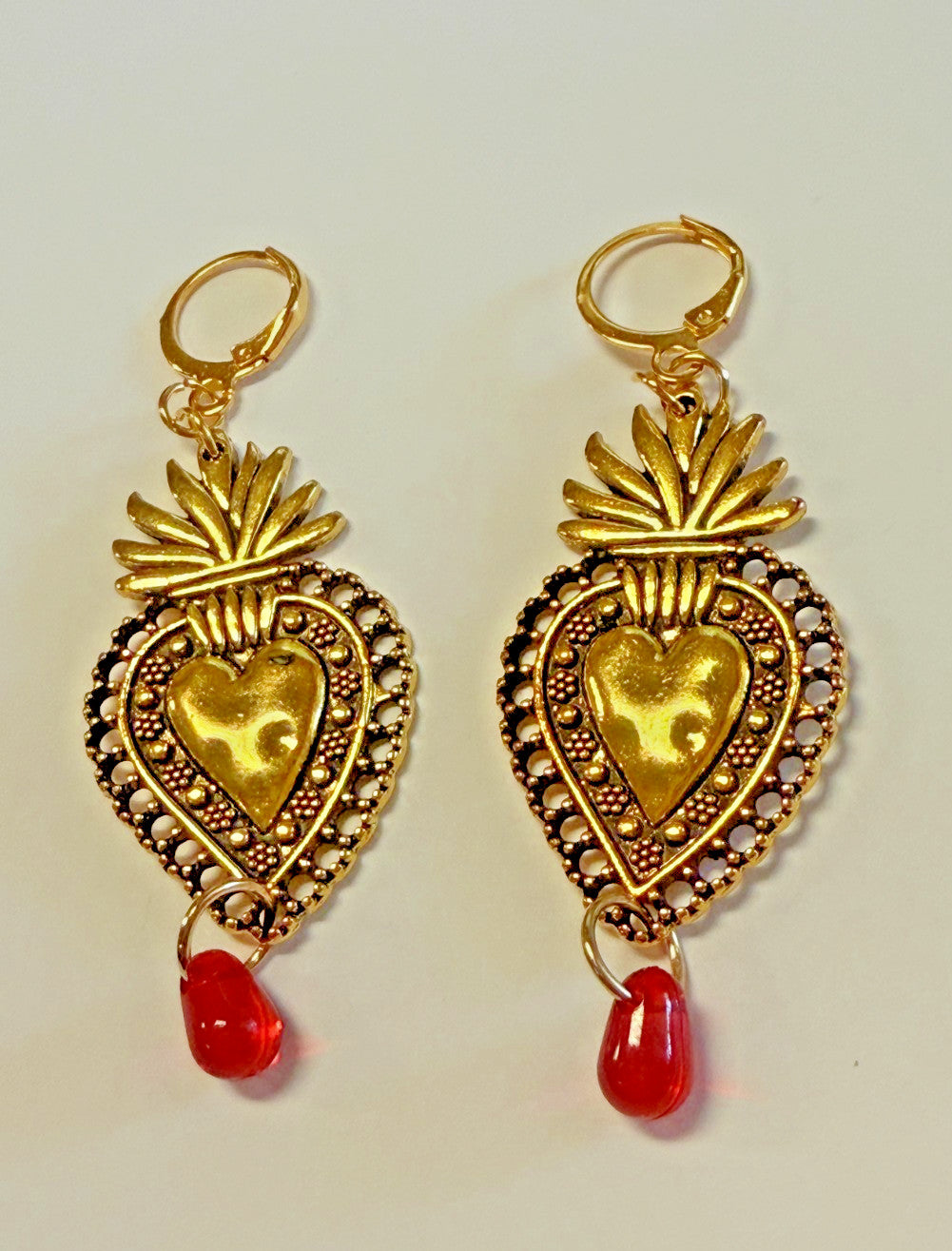 Sacred Heart Gold Tone Dangle Earrings, New #Gftshp-126 - Journeys of Faith