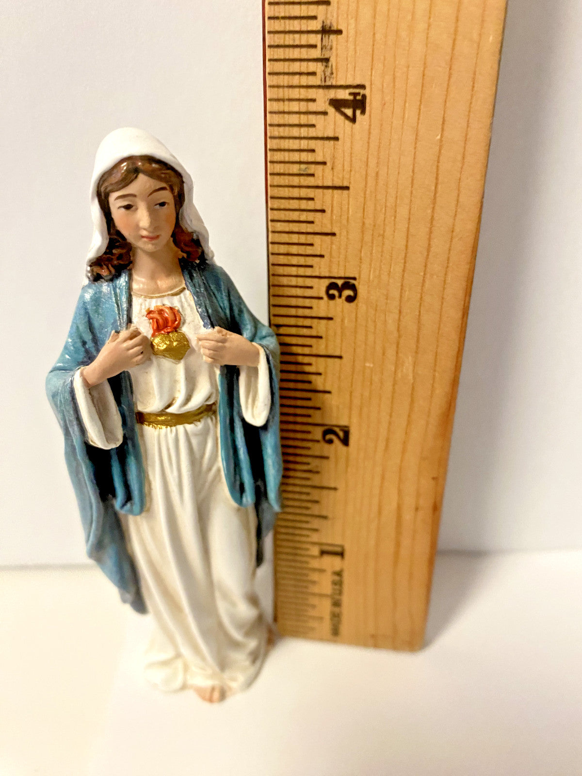 Small 4.25-inch Immaculate Heart of Mary statue by Bob and Penny Lord with prayer card and biography, ideal for religious collectibles.