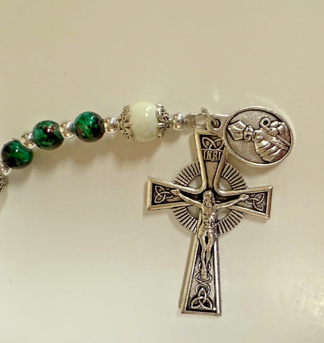 St Patrick Green Marbled Rosary,  New Gftshp-64 Journeys of Faith Collectibles:Religion & Spirituality:Christianity:Rosaries