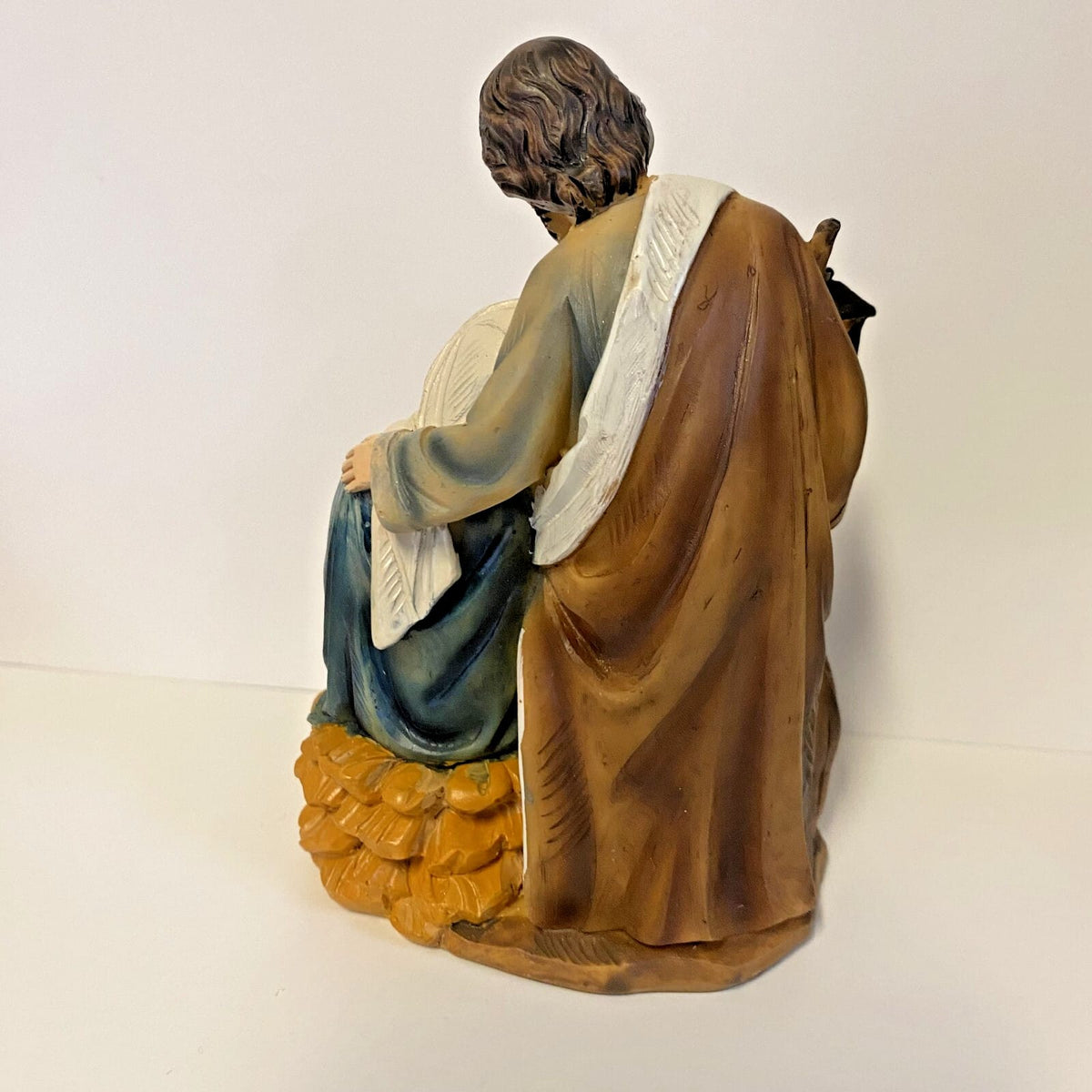 Seated Mary Nativity figurine by Bob and Penny Lord Journeys of Faith, 4.25-inch religious Christian collectible sculpture