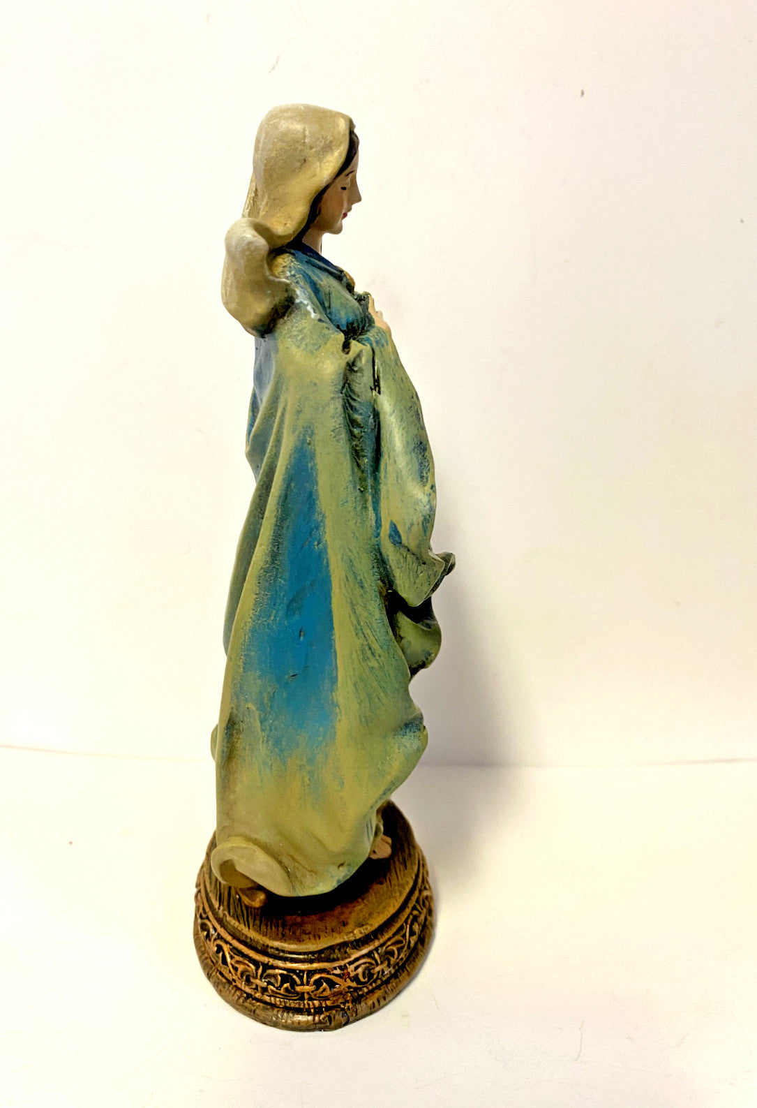 Immaculate Heart of Mary 6-inch religious statue by Bob and Penny Lord, depicting the Virgin Mary with a gentle expression.