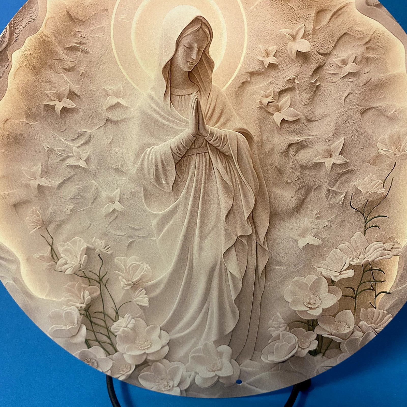 Heavenly Mother Mary Aluminum 8" Round Image, New #ALM-03-gftshp - Journeys of Faith