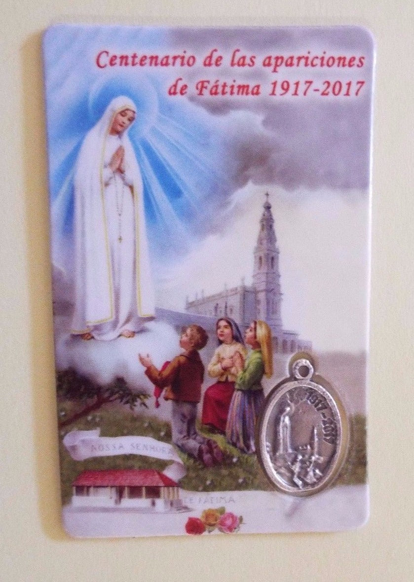 Nuestra Señora de Fátima holy card with medallion, featuring religious imagery and details, from Bob and Penny Lord.