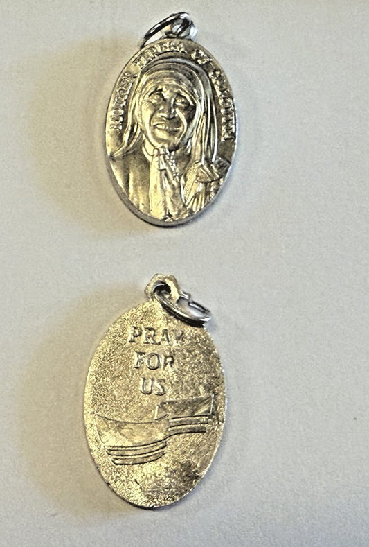 Saint Mother Teresa of Calcutta Medal, New  #MD-053 Journeys of Faith Collectibles:Religion & Spirituality:Christianity:Medals