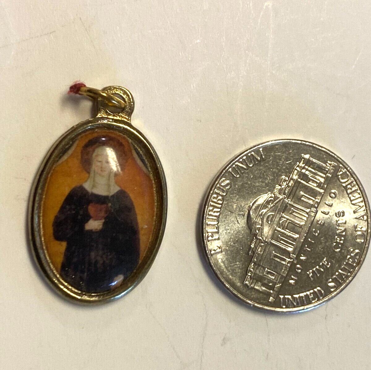 Oval Saint Clare of Montefalco medal by Bob and Penny Lord, religious Christian collectible medal from Italy.
